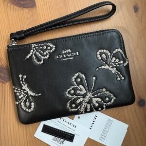 ❤️ 🦋Corner Zip Wristlet With Sparkly Butterfly Print